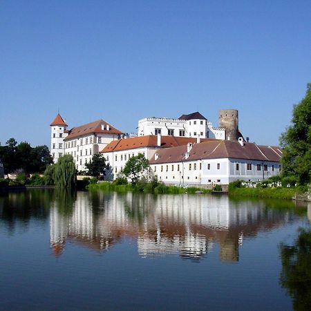 Penzion Kapitan Jindřichův Hradec Exteriér fotografie