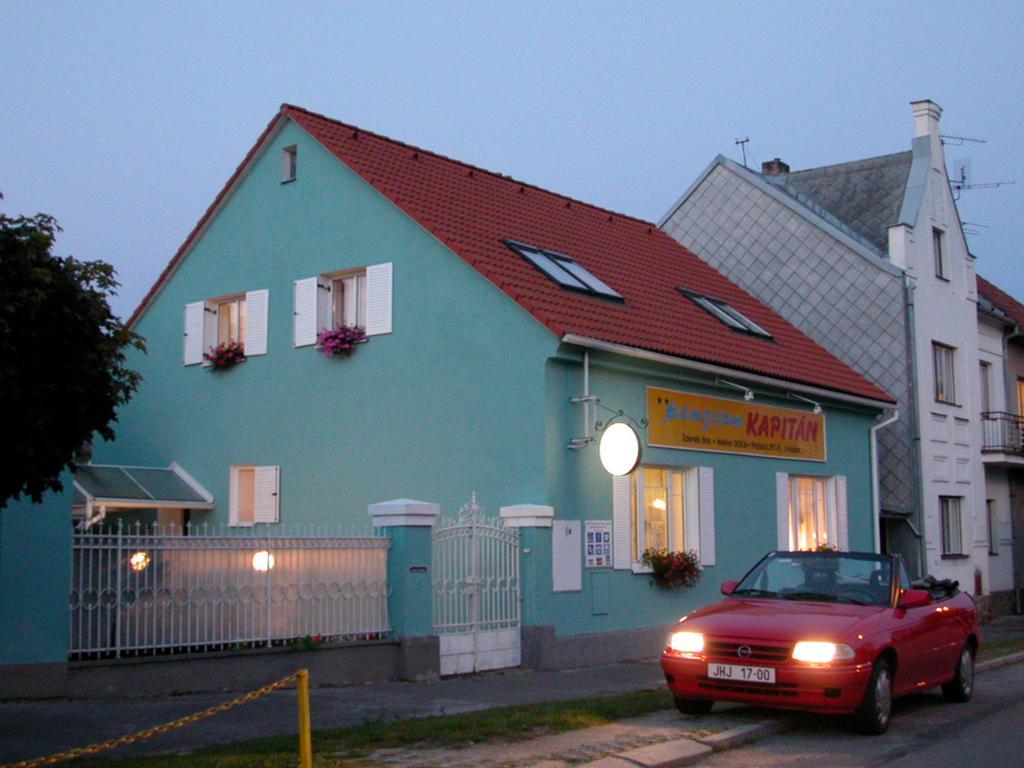 Penzion Kapitan Jindřichův Hradec Exteriér fotografie